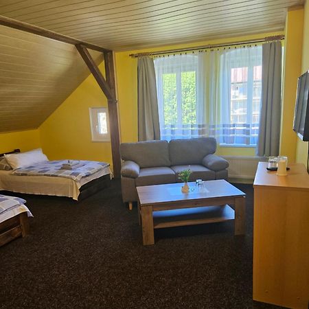Guest House Pod Lesem Merklin Экстерьер фото