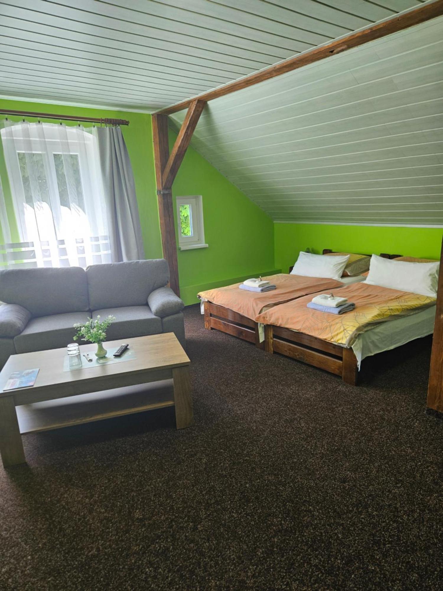 Guest House Pod Lesem Merklin Экстерьер фото